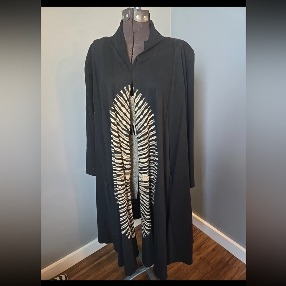 Kathmandu Imports Tie Dye Black Open Front Duster